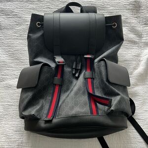 GG Black Backpack—Gucci